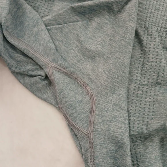 Gymshark  Light Teal Seamless Legging, Women's Size Small. - Picture 3 of 9